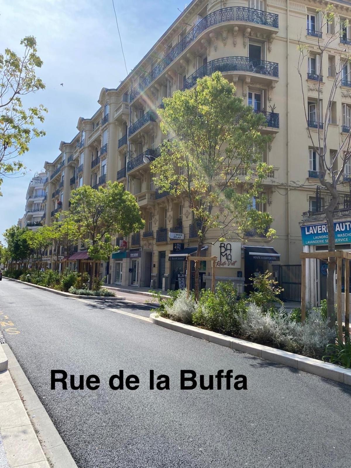 Le calme en plein centre ville et tout près des plages Nizza Esterno foto